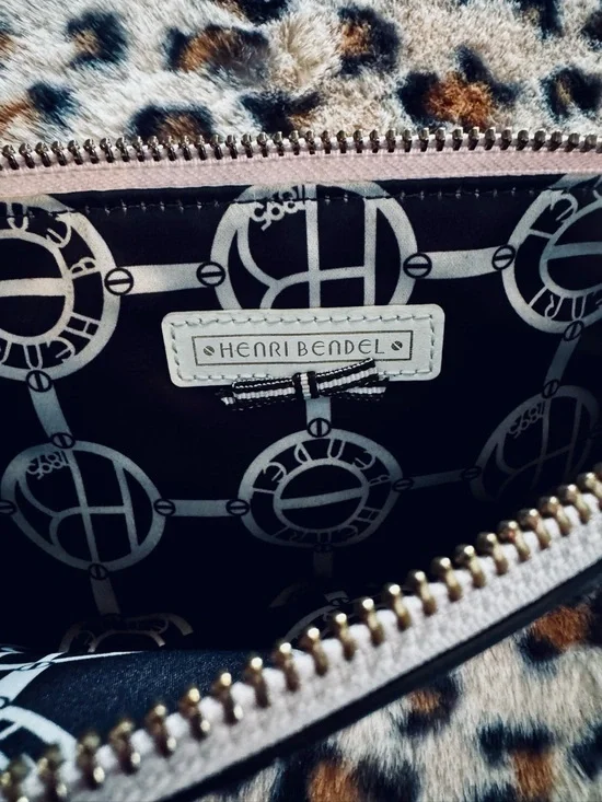 henri bendel Blush Pink Leather Wristlet Clutch - Picture 3 of 3